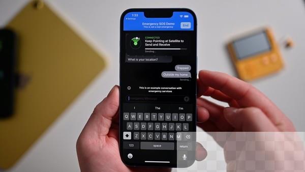 iPhone 14卫星紧急求救功能立功！两名迷路游客获救